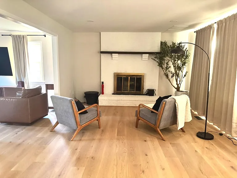1758 Albert Dr — Photo 7