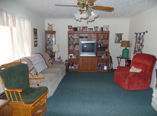 137 Pinelake Park Rd, Pembroke, NC 28372