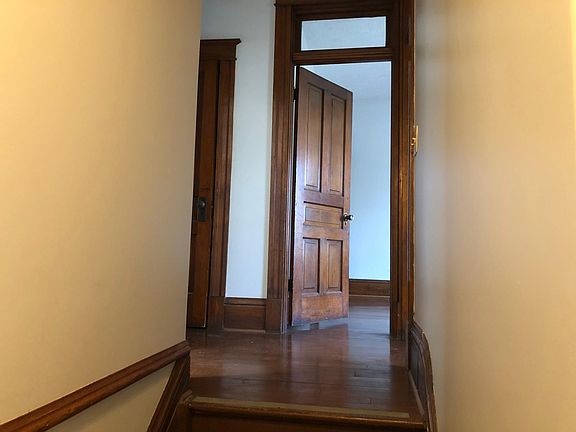 5th image of 324 Park Ave