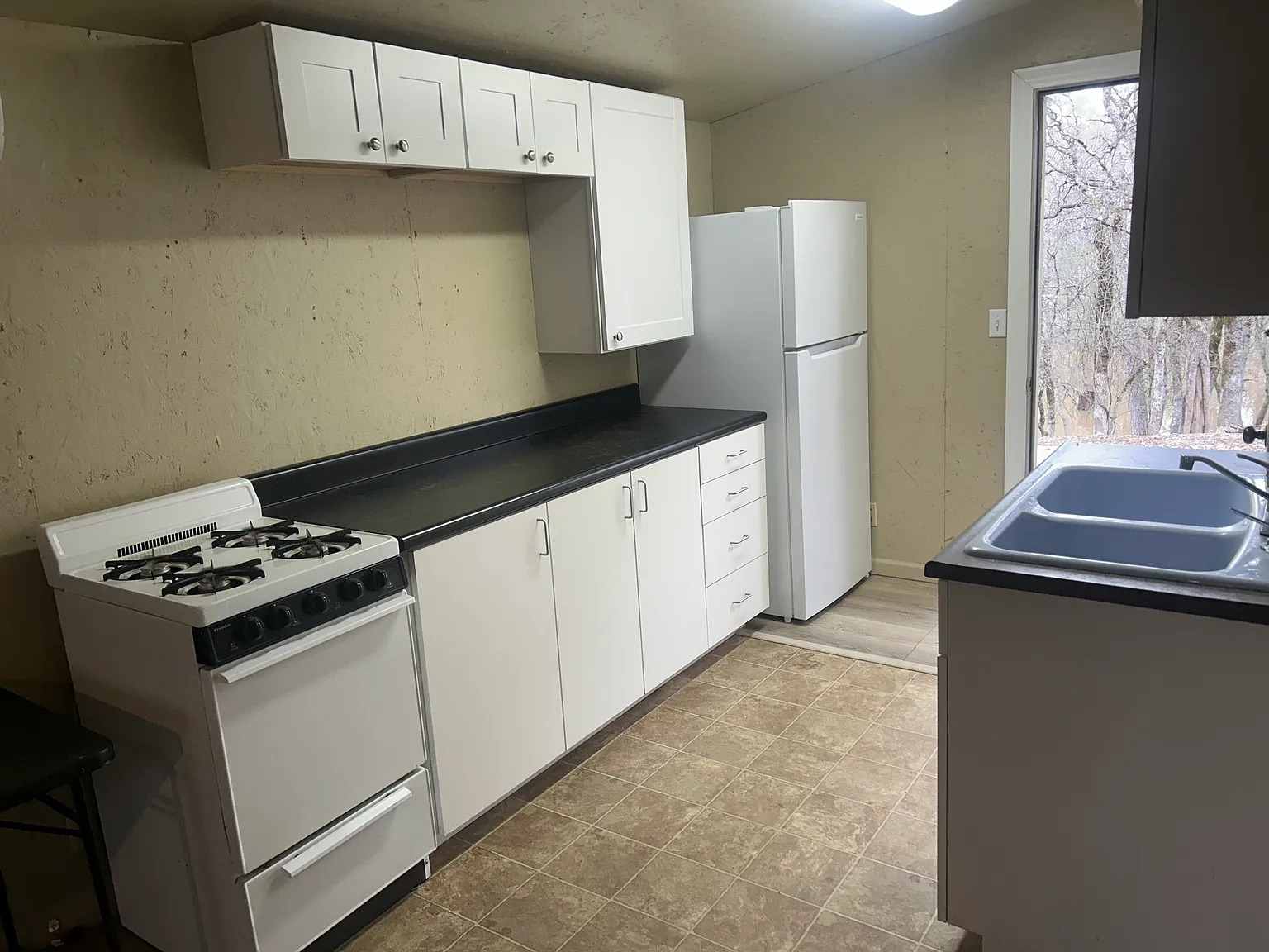 18090 Benson Rd — Photo 1