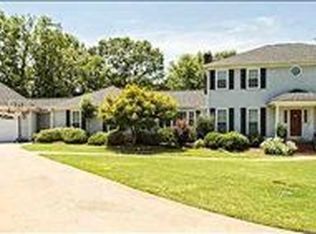 106 Grande Oaks Ct, Simpsonville, SC 29681