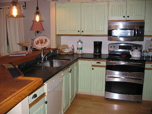 5th image of 100 Colonnade Rd Unit 137