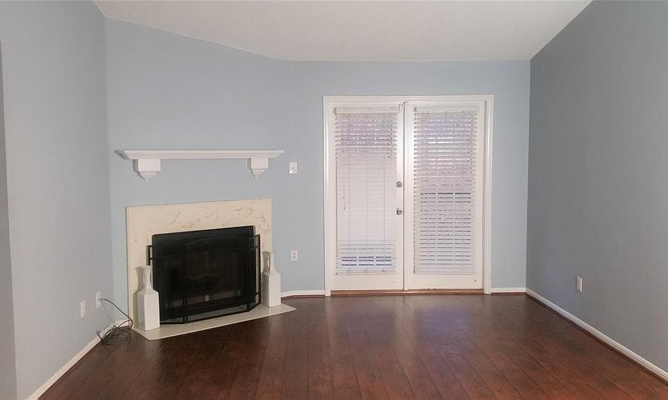 1st image of 11201 Lynbrook Dr APT 3006