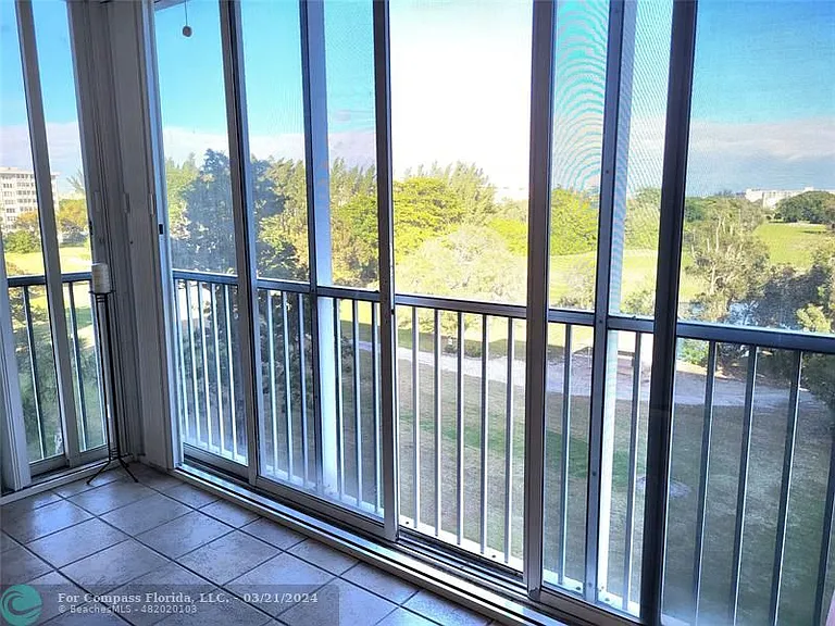 3300 N Palm Aire Dr #606 — Photo 8