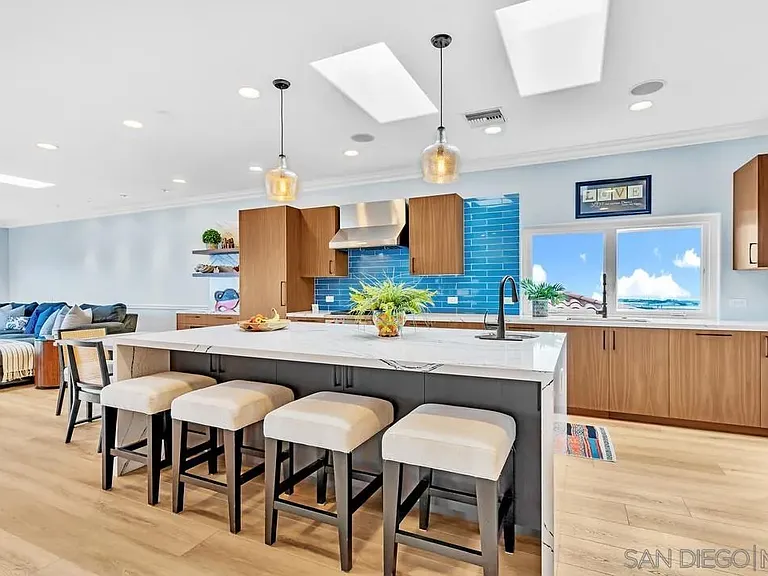 7564 Navigator Cir — Photo 29