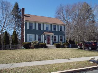 3 Indian Head Ln, Rockland, MA 02370
