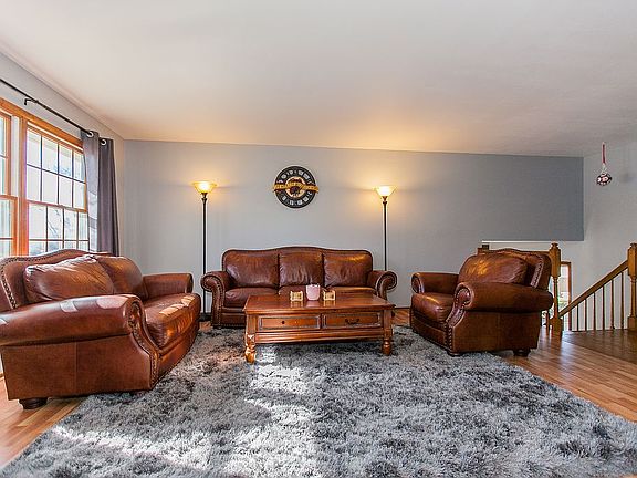 3rd image of 15080 W Clover Ln