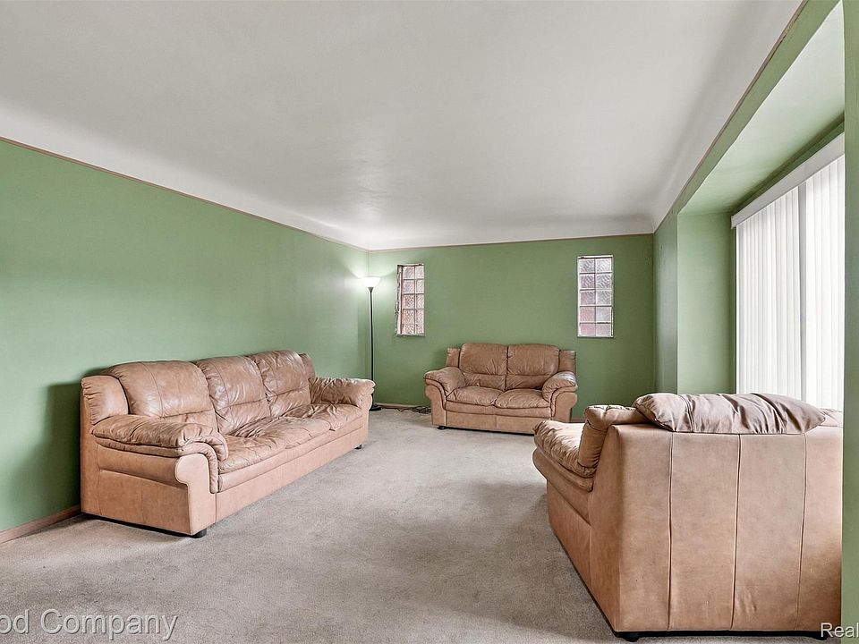 18307 Mark Twain St, photo 3