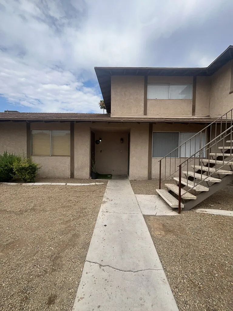 2 bed, 2.0 bath, $1,250 — Photo 1