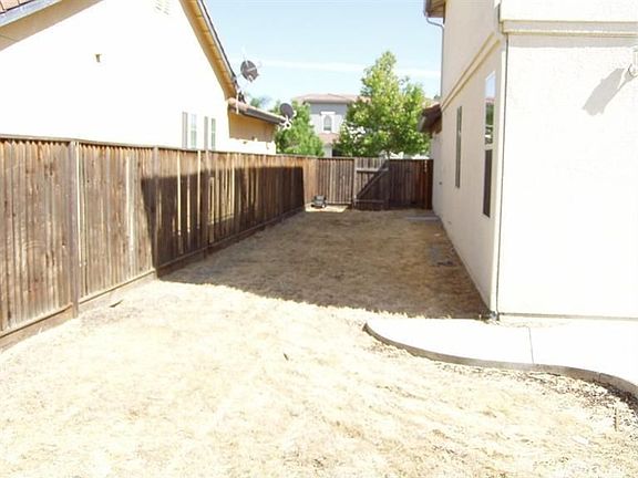 4th image of 2404 S Creekside Dr
