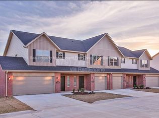 2750 W Kilimanjaro Way, Rogers, AR 72758