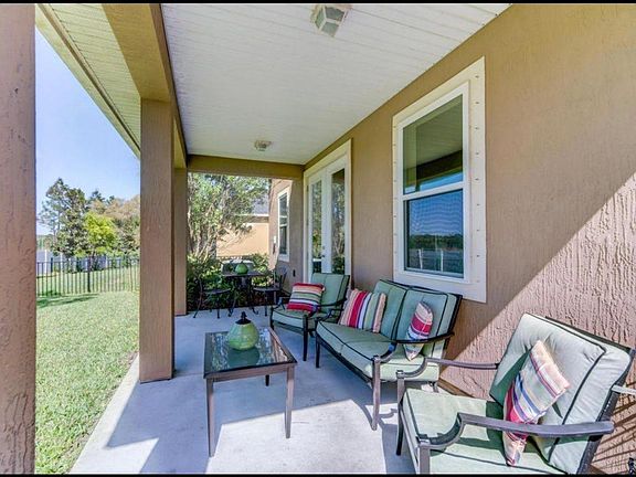 5th image of 94 Howland Dr