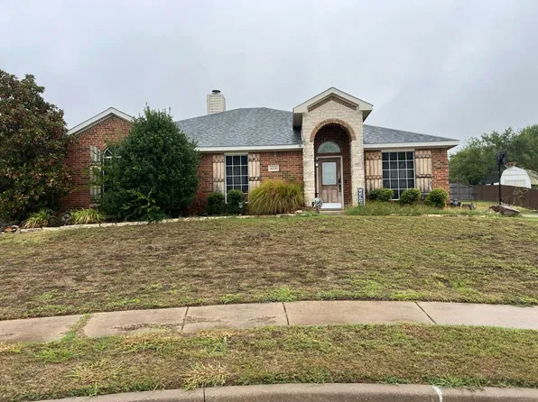 6210 Fox Run Dr, Midlothian, TX 76065