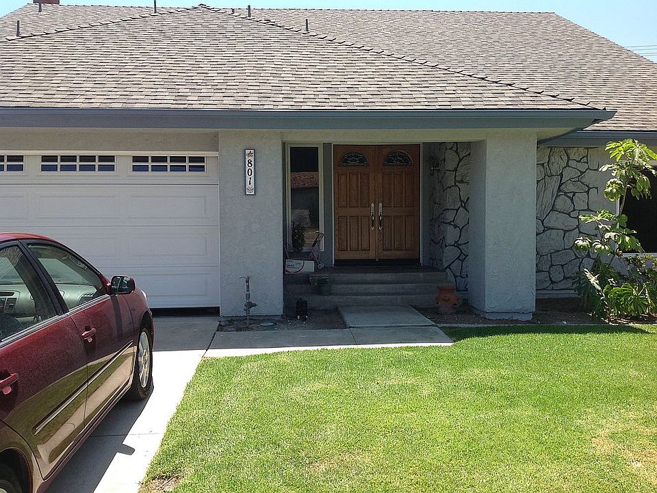 1st image of 801 Danbury Ct