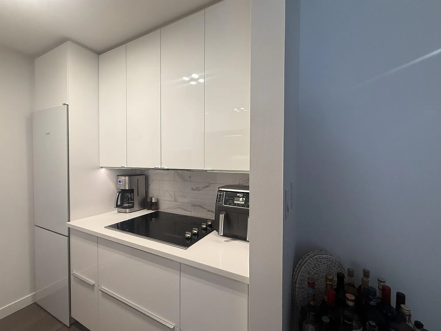 2 bed, 625 sqft, $3,200 — Photo 4