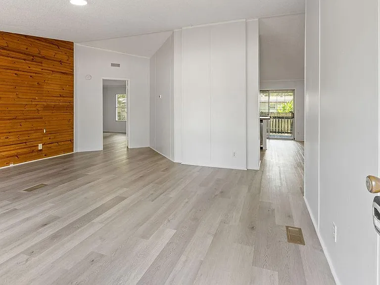 16474 N Emerson Cir — Photo 4