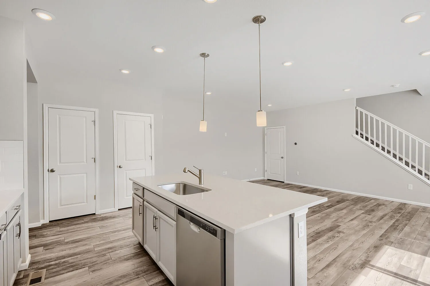 4 bed, 3.5 bath, 2518 sqft, $3,250 — Photo 4