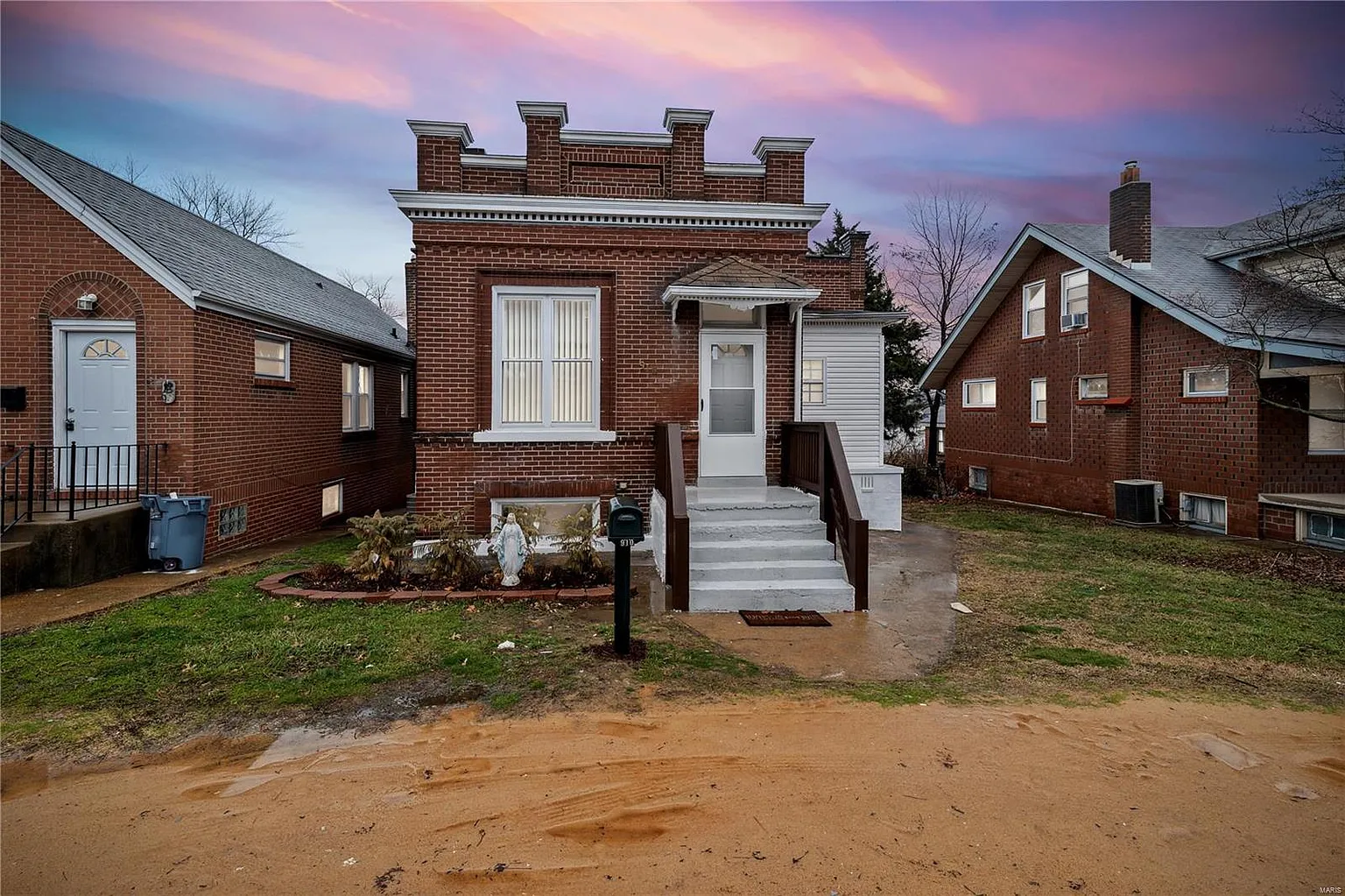 910 Erskine Ave photo 1