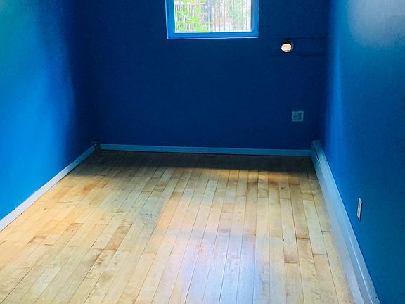 4th image of 67 Suydam St #1