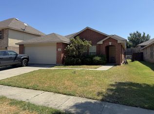 812 Becard Dr, Aubrey, TX 76227