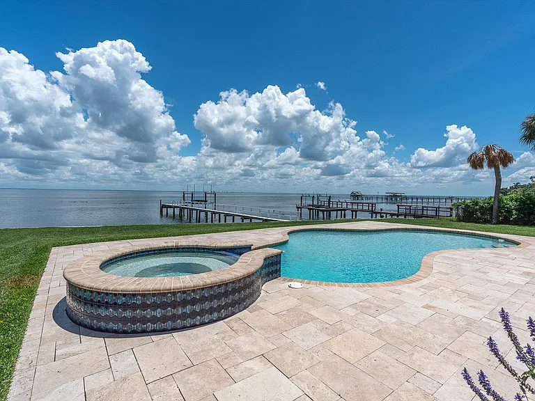 5810 Bahama Shores Dr S — Photo 40