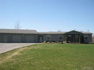 9966 Seward Rd, Alexander, NY 14005