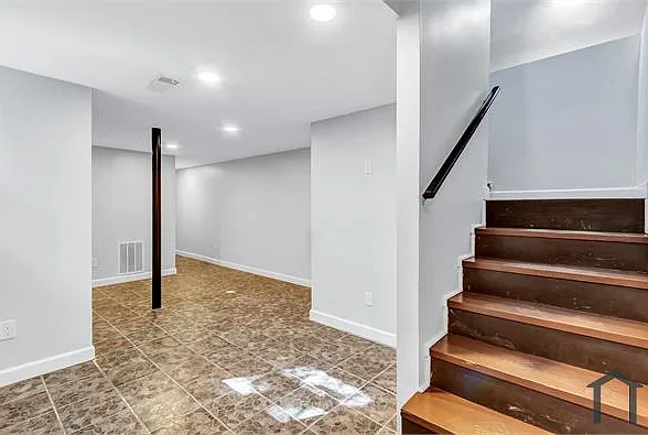 1328 Sharon St NW — Photo 27