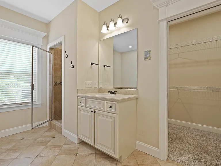 275 James Dunham Pkwy — Photo 27