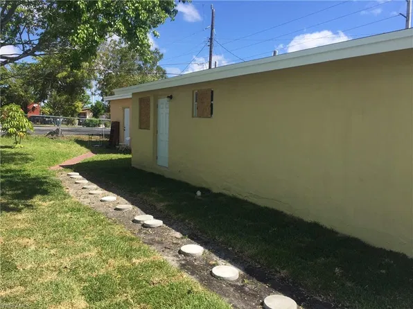 2111 NW 4th St, Pompano Beach, FL 33069