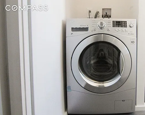 Rented by Compass | media 31