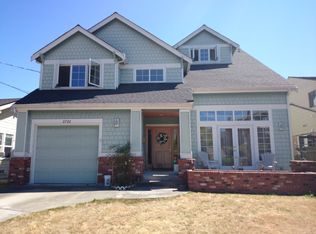 2722 37th Ave SW, Seattle, WA 98126