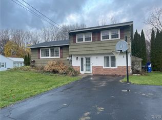 27 Kay Pat Dr, Phoenix, NY