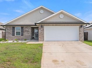 5528 Lancelot Trl, Milton, FL 32583