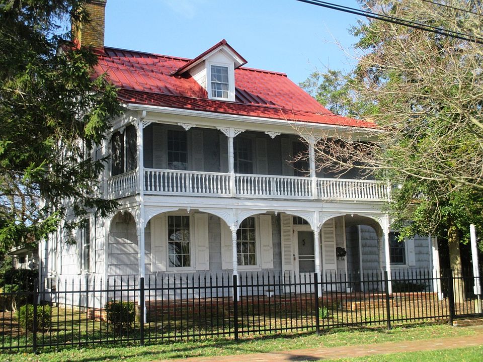1st image of 124 Gills Neck Road