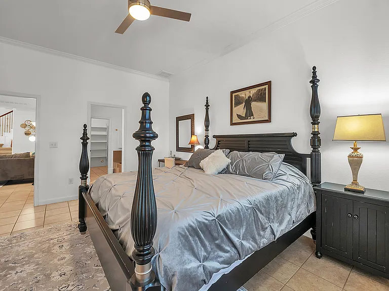 520 S Meadowlark St #B — Photo 39