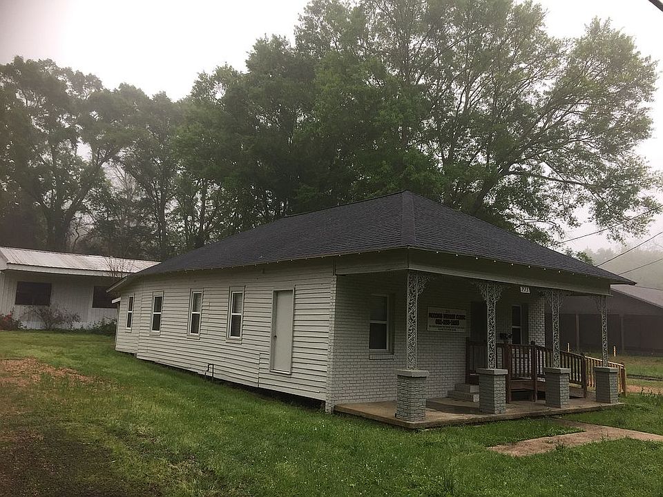 2nd image of 215 S Magnolia St