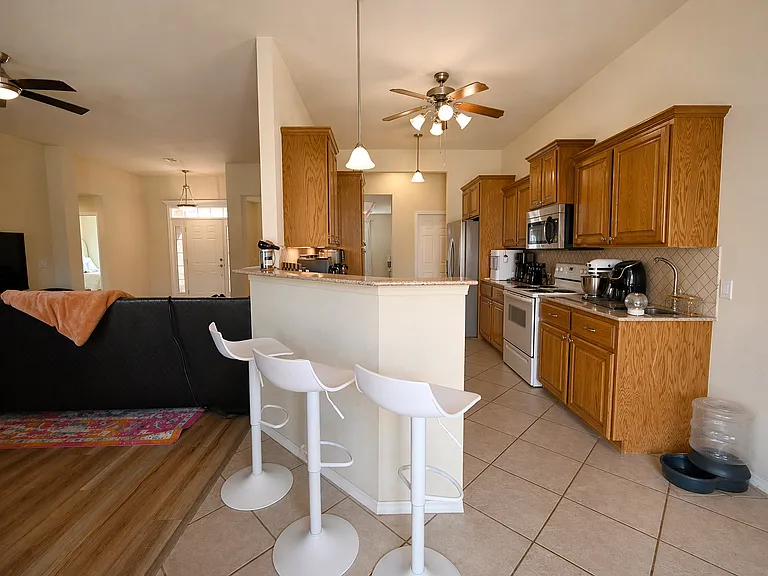 814 S Rock Hollow Ct — Photo 5