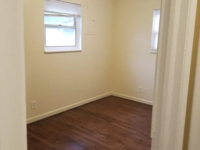 5351 Hipp St — Photo 7