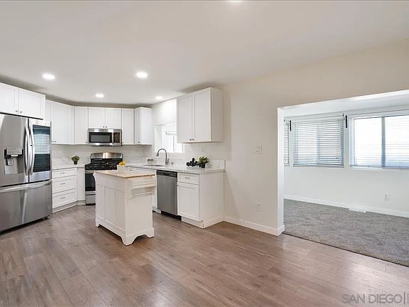3rd image of 1145 E Barham Dr Spc 47