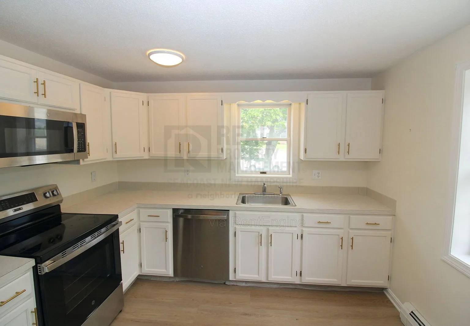 2 bed, 1.0 bath, $1,700 — Photo 1
