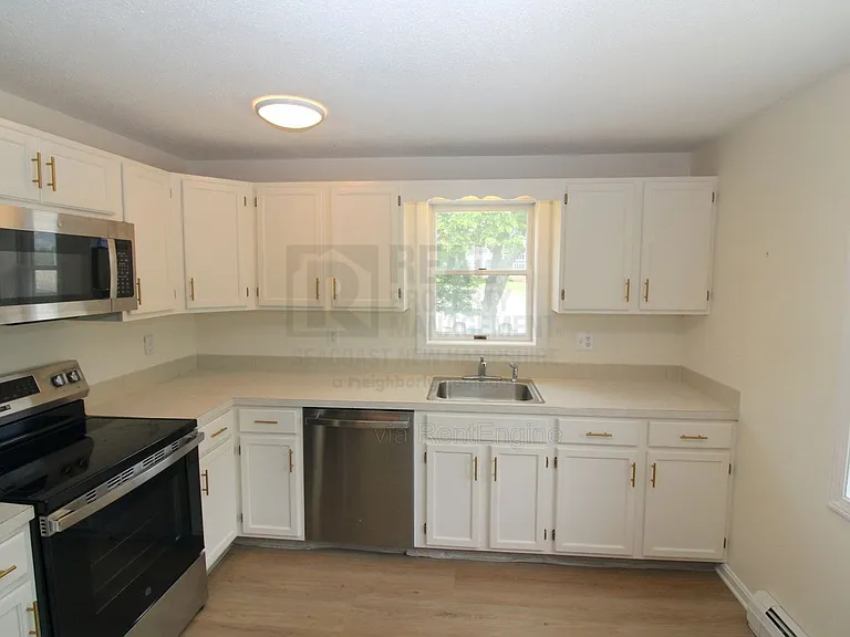 770 Central Ave #7 — Photo 1