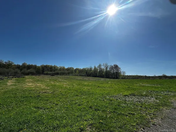 Route 32 S, Modena, NY 12548