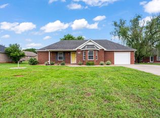8003 Minehead Dr, Smyrna, TN 37167
