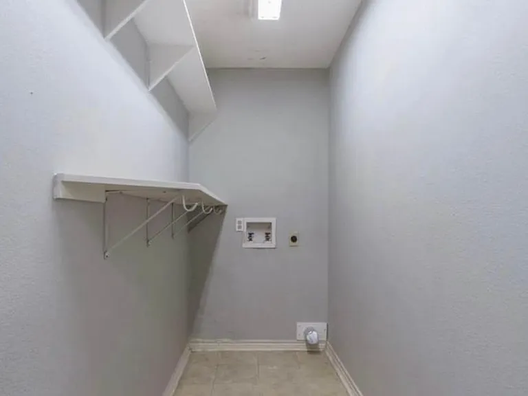 2802 Tryon Rd — Photo 15
