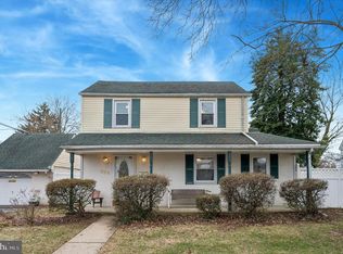 806 W Penn Pines Blvd, Aldan, PA 19018