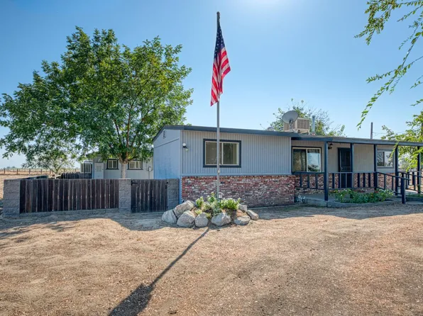 10426 S Bethel Ave, Selma, CA 93662