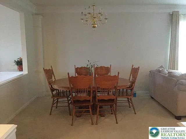 3 bed, 2.5 bath, 2386 sqft, $2,800 — Photo 4