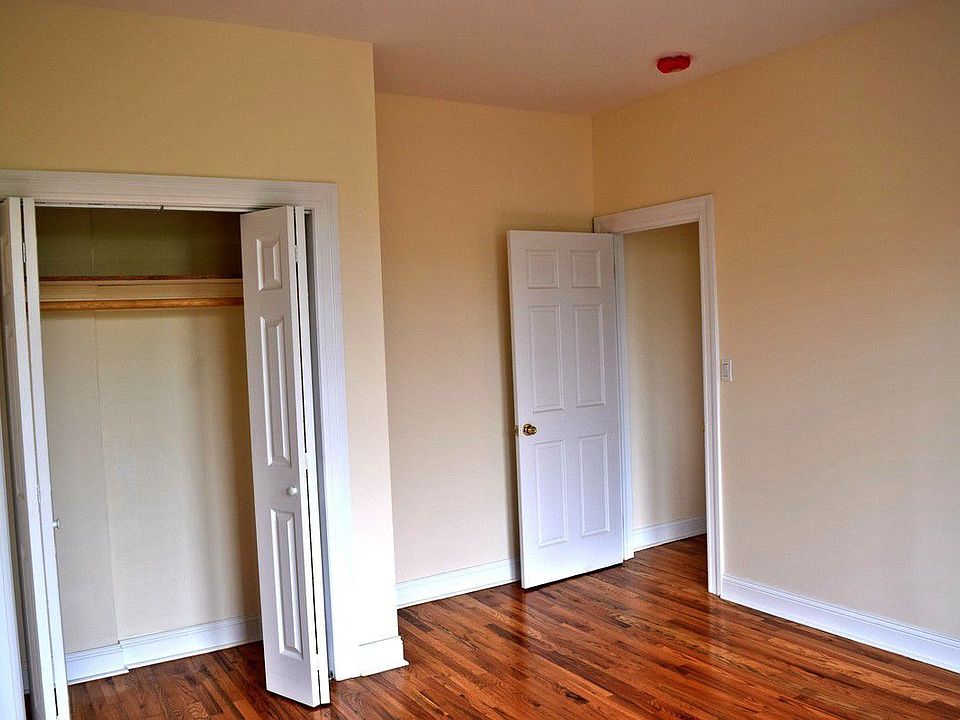 2nd image of 1700 Albemarle Rd APT 2E