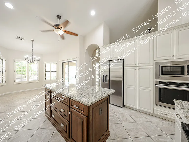 1635 W Wisteria Dr — Photo 11