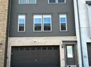 9516 Capital Ln, Upper Marlboro, MD 20774